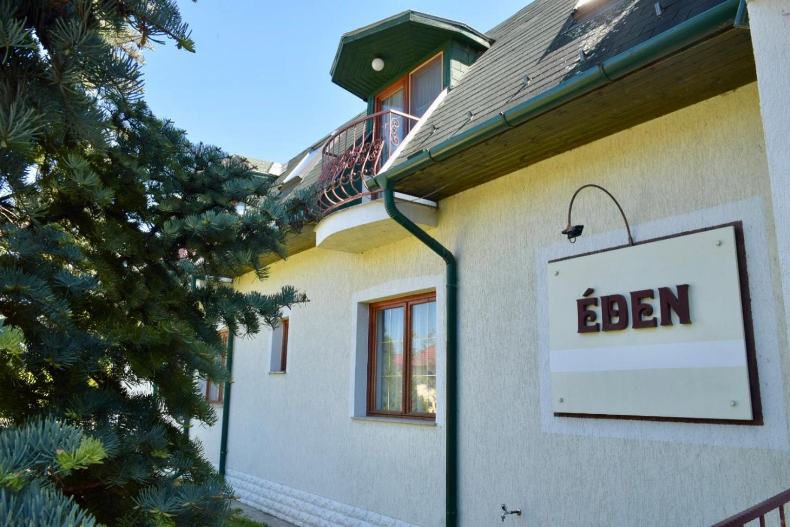 Eden Panzio Aparthotel Bük Exterior foto